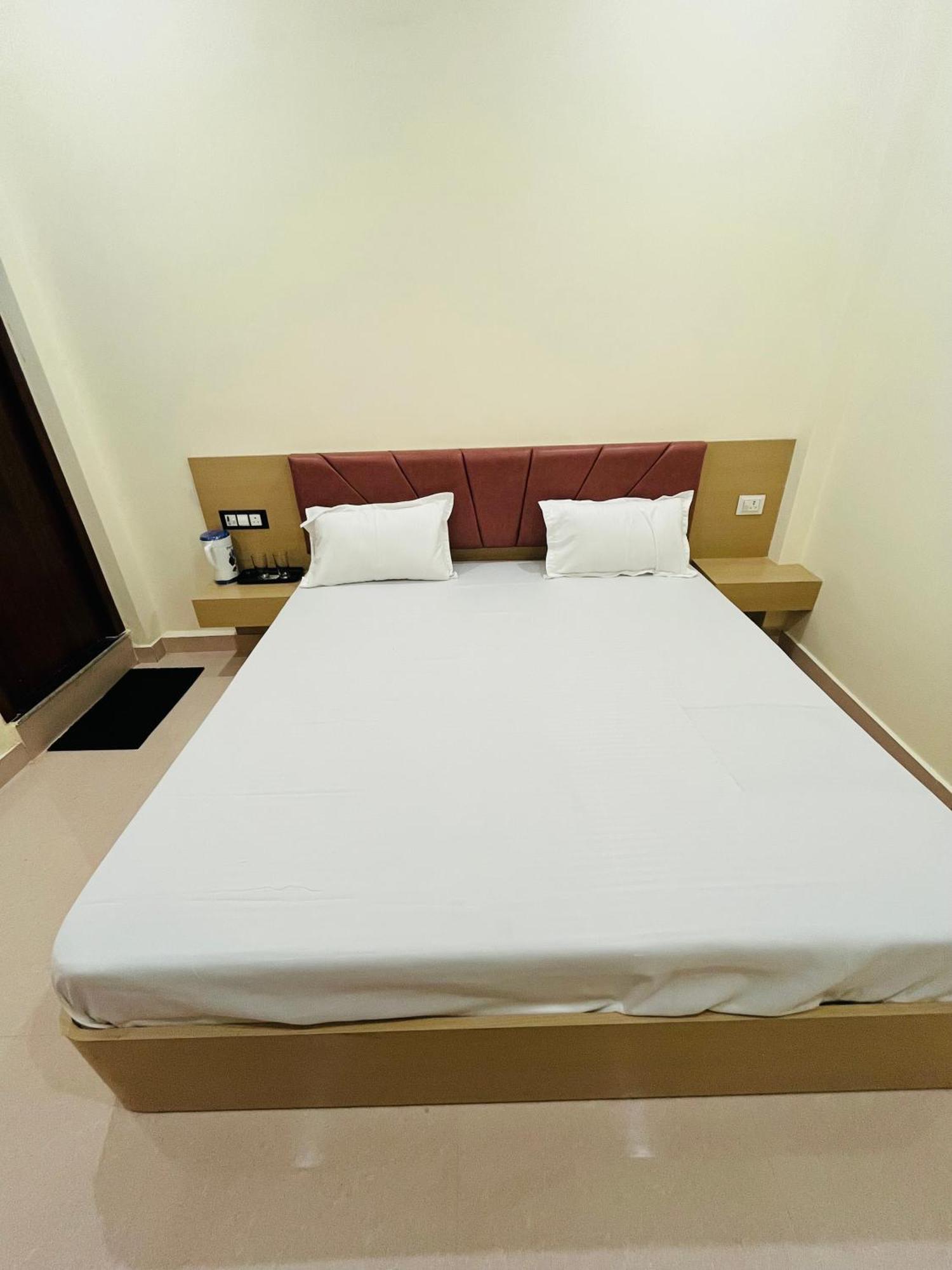 River View Paying Guest House Varanasi Bagian luar foto