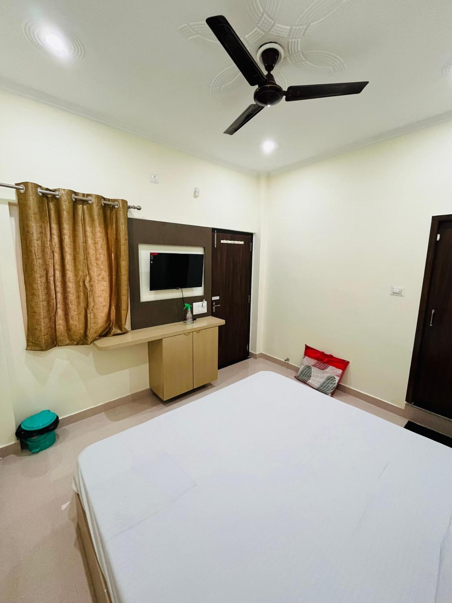 River View Paying Guest House Varanasi Bagian luar foto